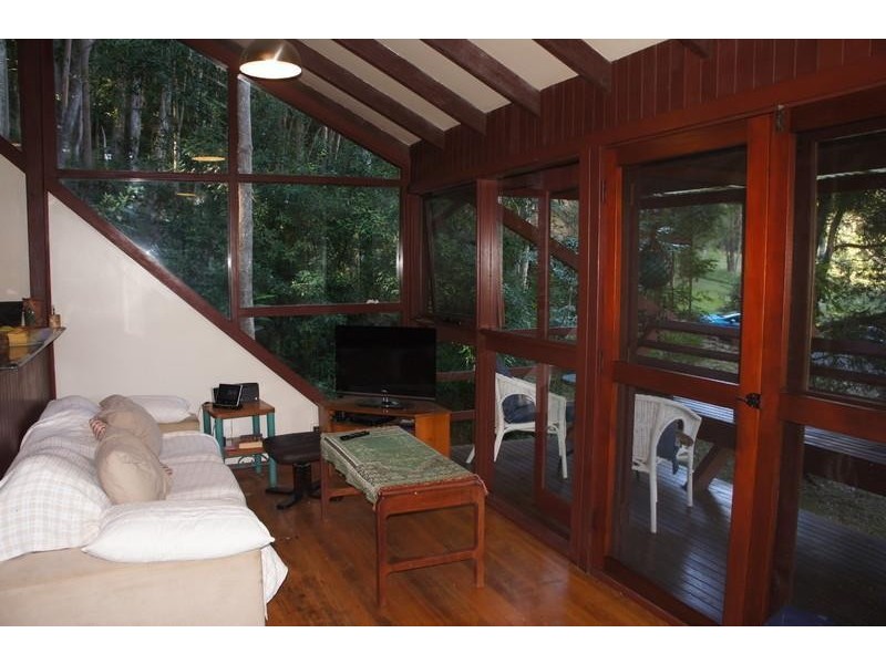 2/12 Tuckeroo Lane, Tanglewood NSW 2488