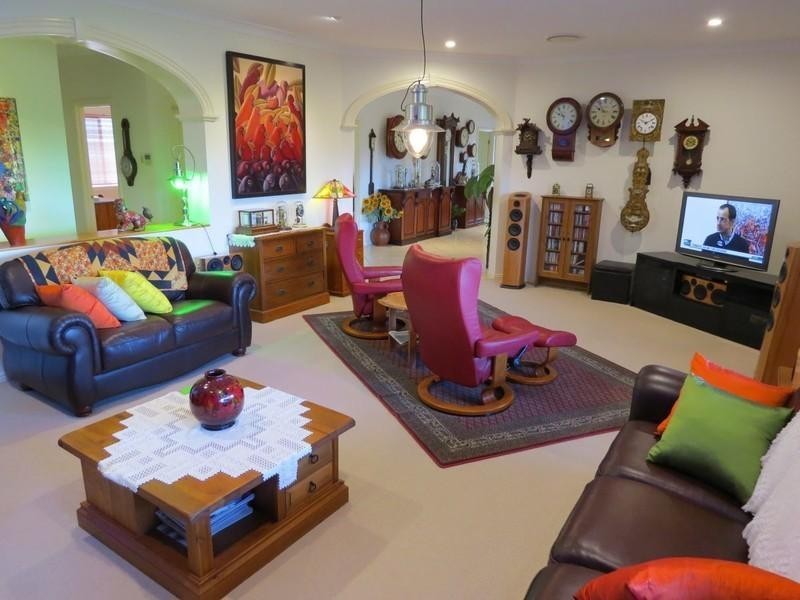 52 Malabar Avenue, Uki NSW 2484