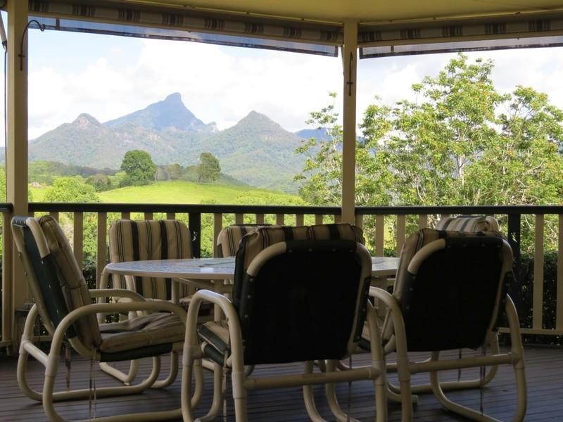 52 Malabar Avenue, Uki NSW 2484