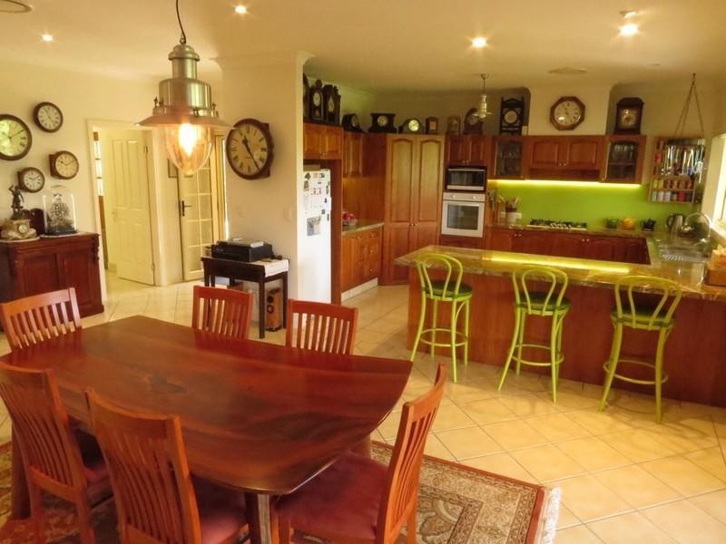 52 Malabar Avenue, Uki NSW 2484