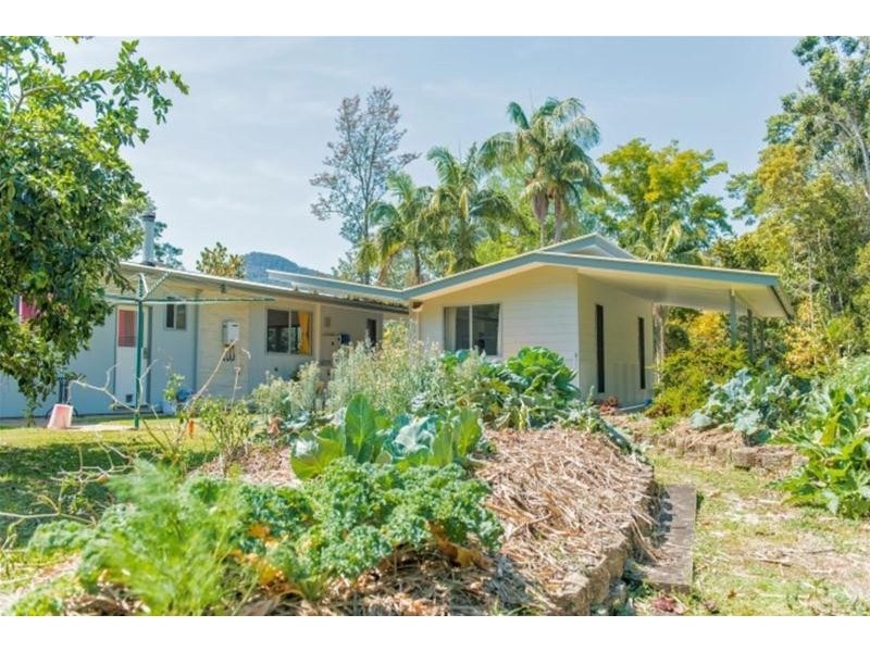 37 Solomons Road, Mt Warning, Uki NSW 2484