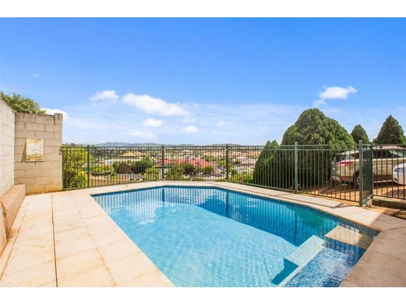 30 St Andrews Way, Banora Point NSW 2486