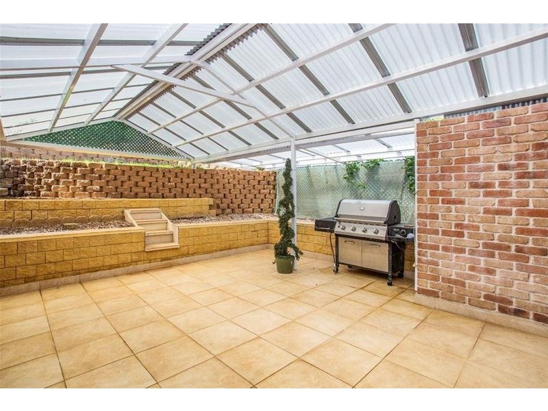 30 St Andrews Way, Banora Point NSW 2486