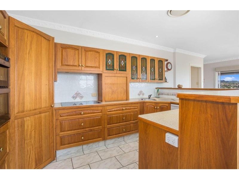 30 St Andrews Way, Banora Point NSW 2486