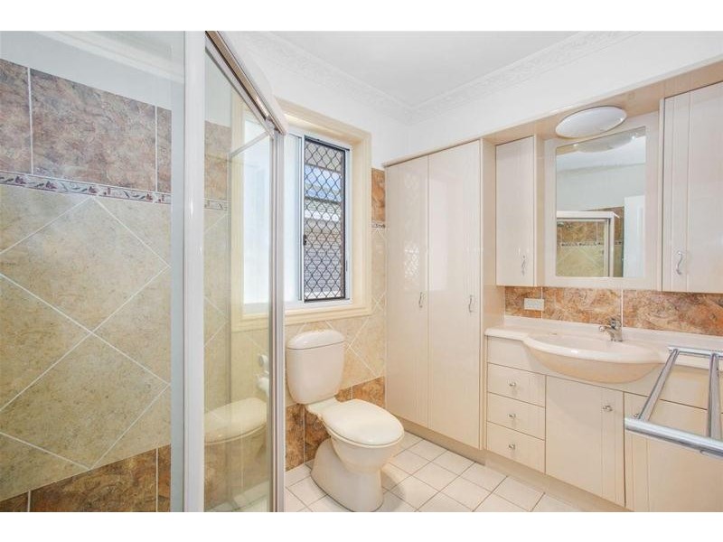 30 St Andrews Way, Banora Point NSW 2486