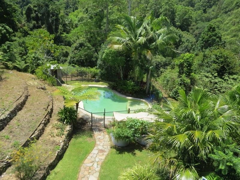 155 Braeside Drive, Uki NSW 2484