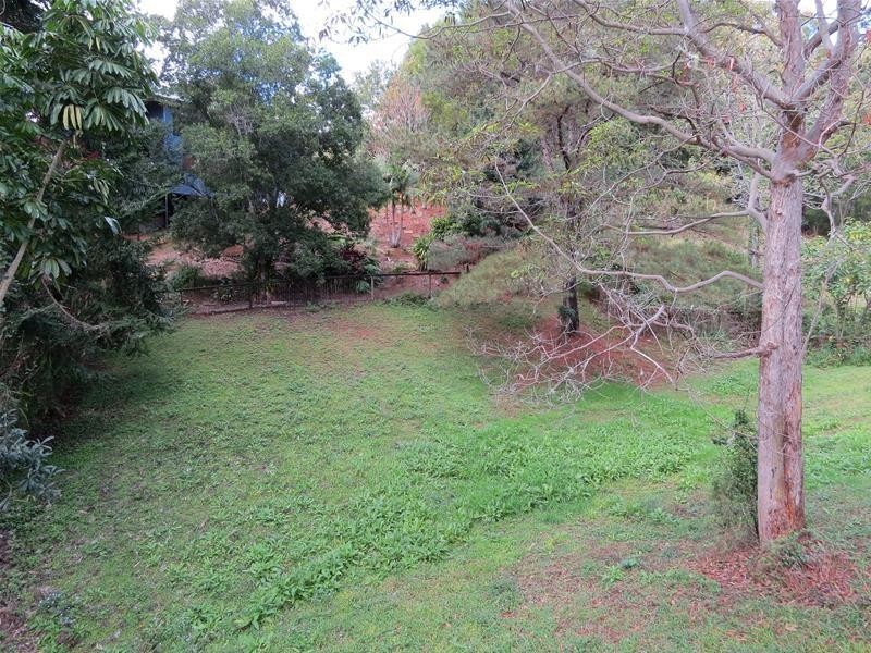 2 Mitchell Street, Uki NSW 2484