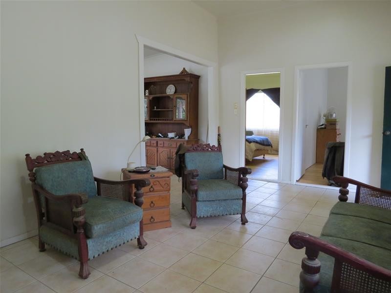 2 Mitchell Street, Uki NSW 2484