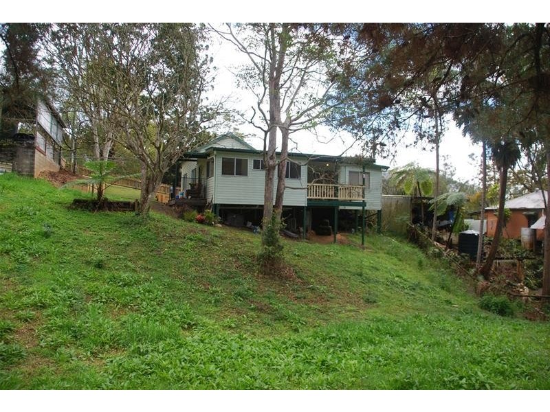 2 Mitchell Street, Uki NSW 2484