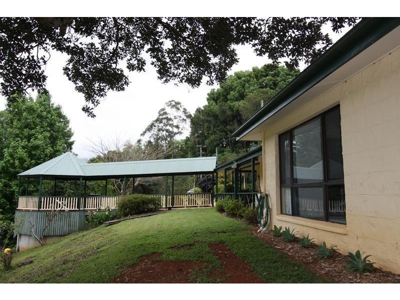 34 Meadow Place, Uki NSW 2484