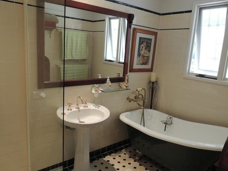 964 Numinbah Road, Crystal Creek NSW 2484