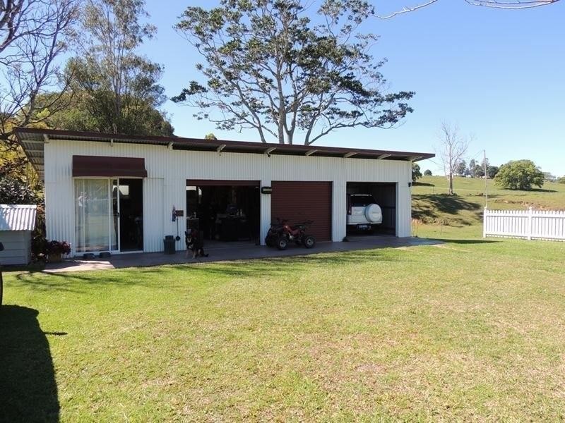 964 Numinbah Road, Crystal Creek NSW 2484