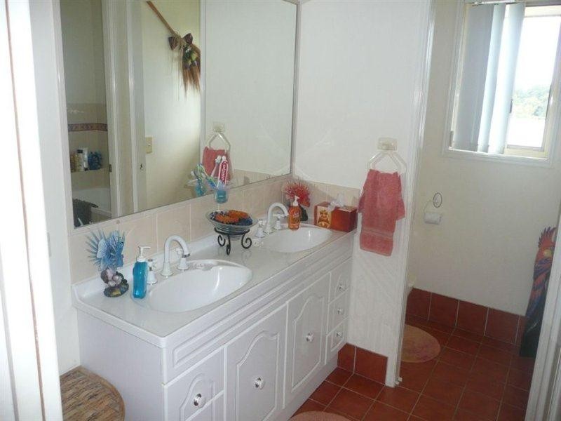 11 Riveroak Drive, Murwillumbah NSW 2484