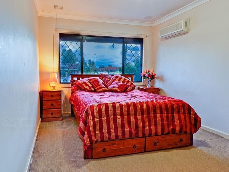 66 Burnham Way, Girrawheen WA 6064