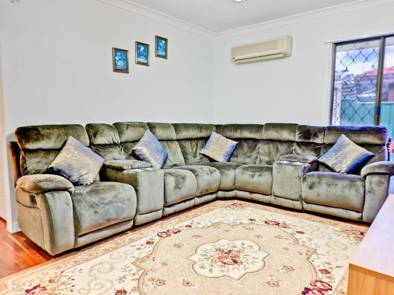 66 Burnham Way, Girrawheen WA 6064