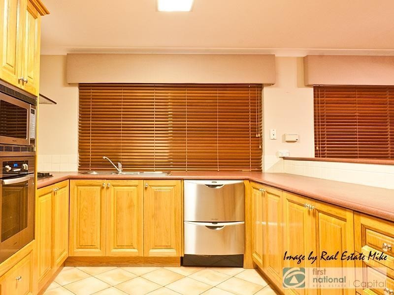 5 Brookway Retreat, Landsdale WA 6065