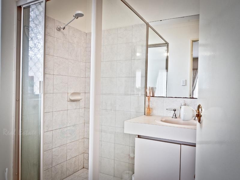 10 Sabine Grove, Alexander Heights WA 6064