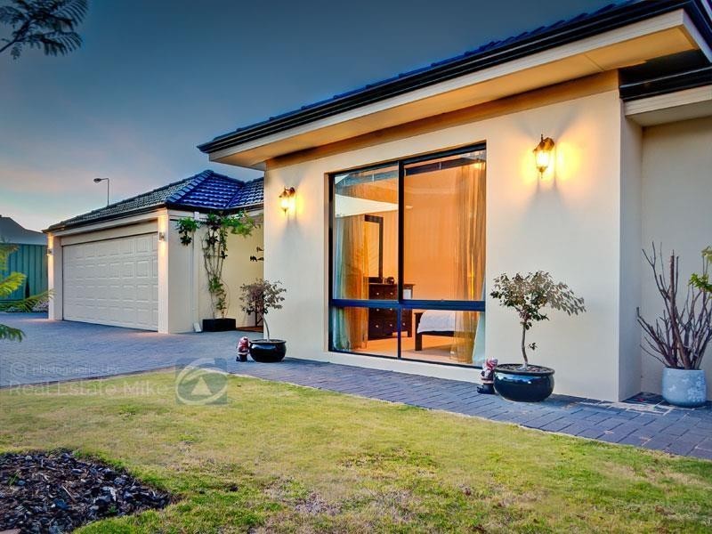 51 Berkley Road, Marangaroo WA 6064