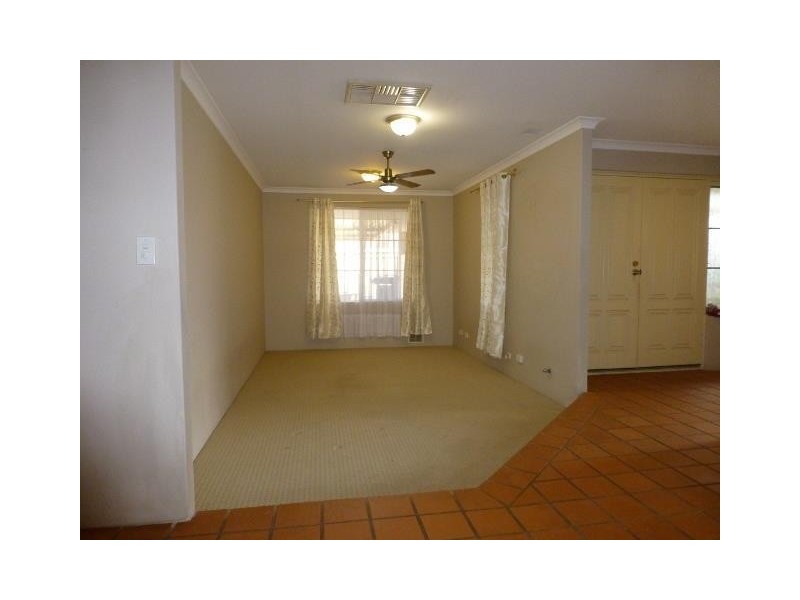 21 Desault Cove, Ballajura WA 6066