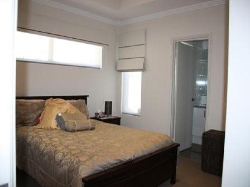 10B May Drive, Nollamara WA 6061