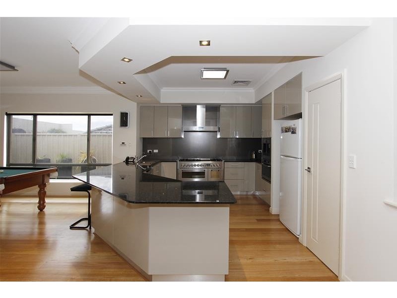 51 Boscastle Way, Darch WA 6065