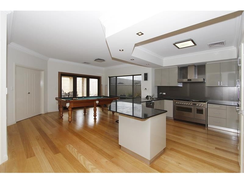 51 Boscastle Way, Darch WA 6065