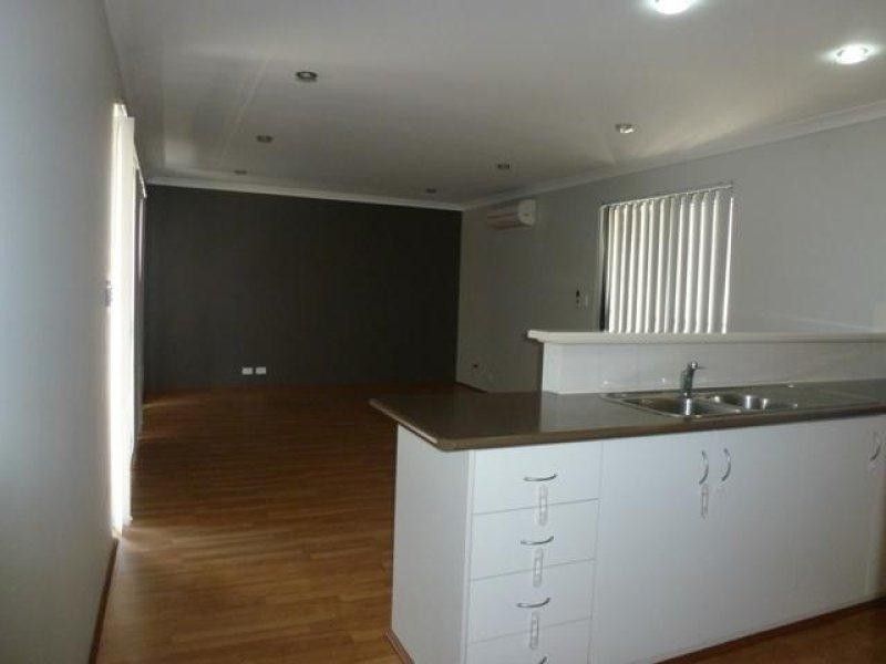 3/24 Findon Street, Westminster WA 6061