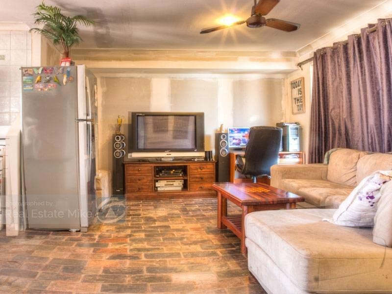 23 Hurlston Way, Koondoola WA 6064