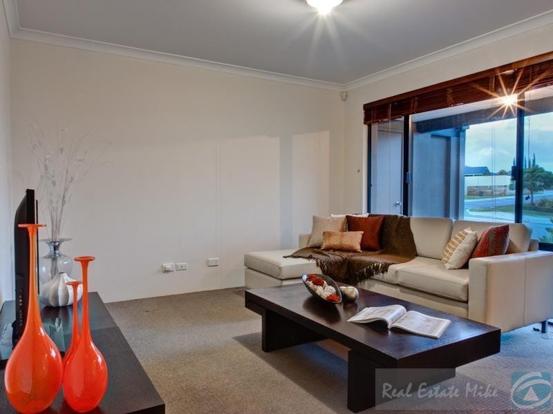 46 Castledene Way, Tapping WA 6065