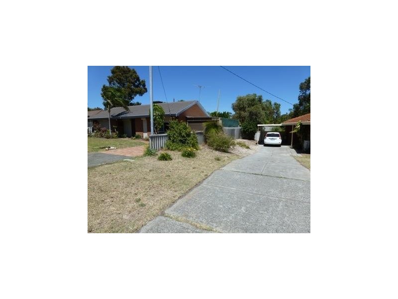77 Amberton Avenue, Girrawheen WA 6064