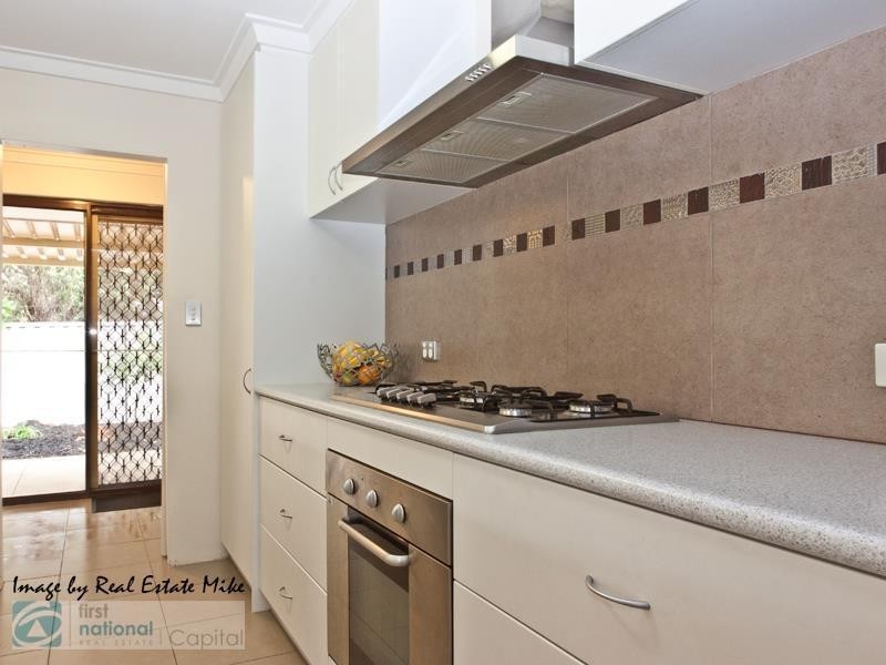 24 Augustus Way, Marangaroo WA 6064