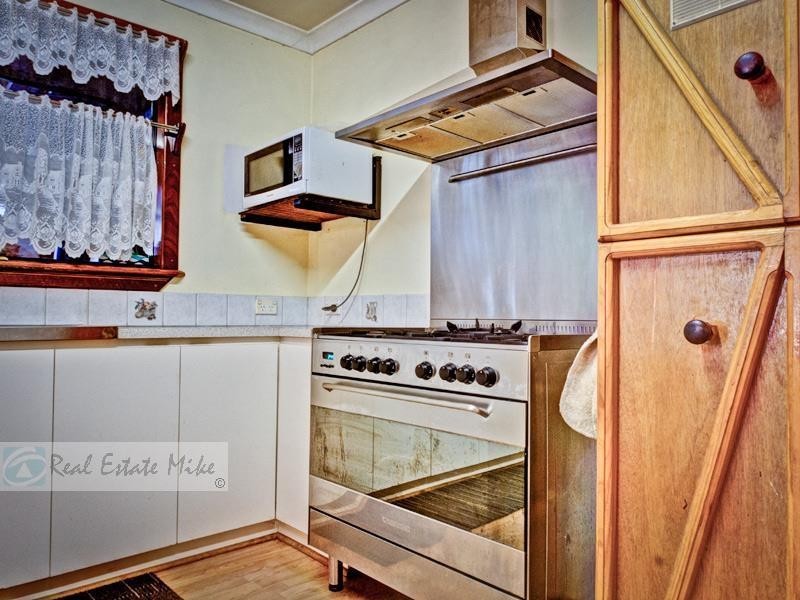 7 Kaputar Court, Ballajura WA 6066