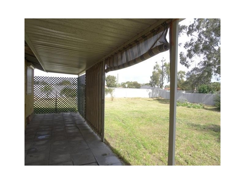 1 Mirrabooka Avenue, Girrawheen WA 6064