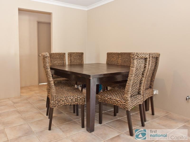 2 Auburn Close, Marangaroo WA 6064