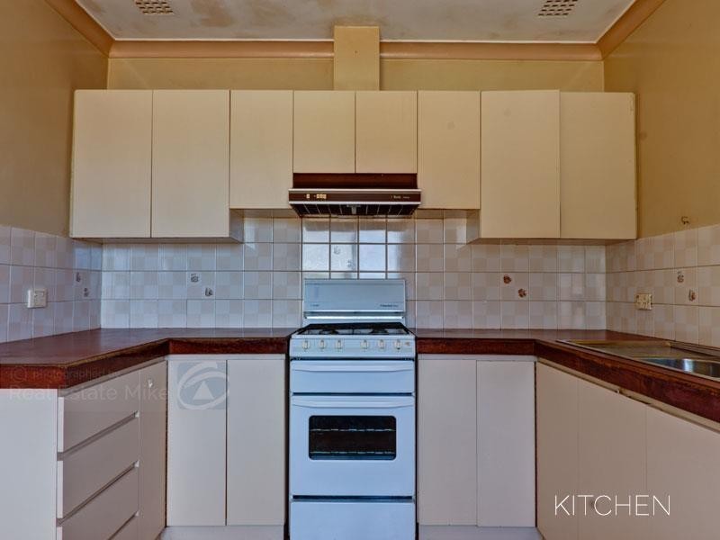 26 Curtis Way, Girrawheen WA 6064