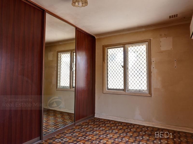 26 Curtis Way, Girrawheen WA 6064