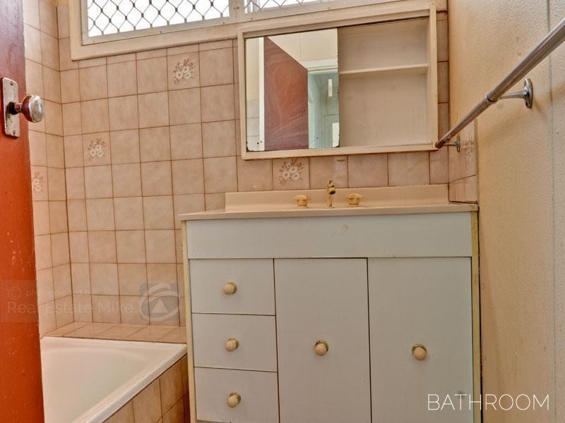 26 Curtis Way, Girrawheen WA 6064