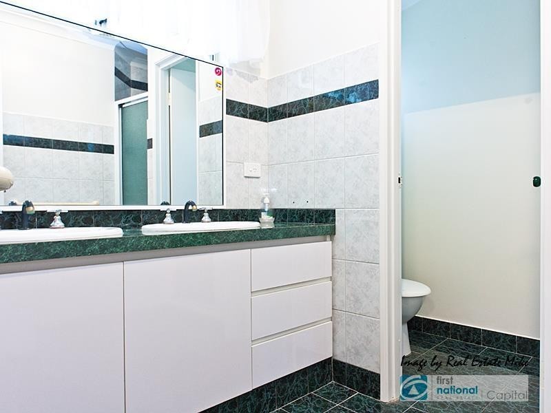 16 Papuana Place, Marangaroo WA 6064