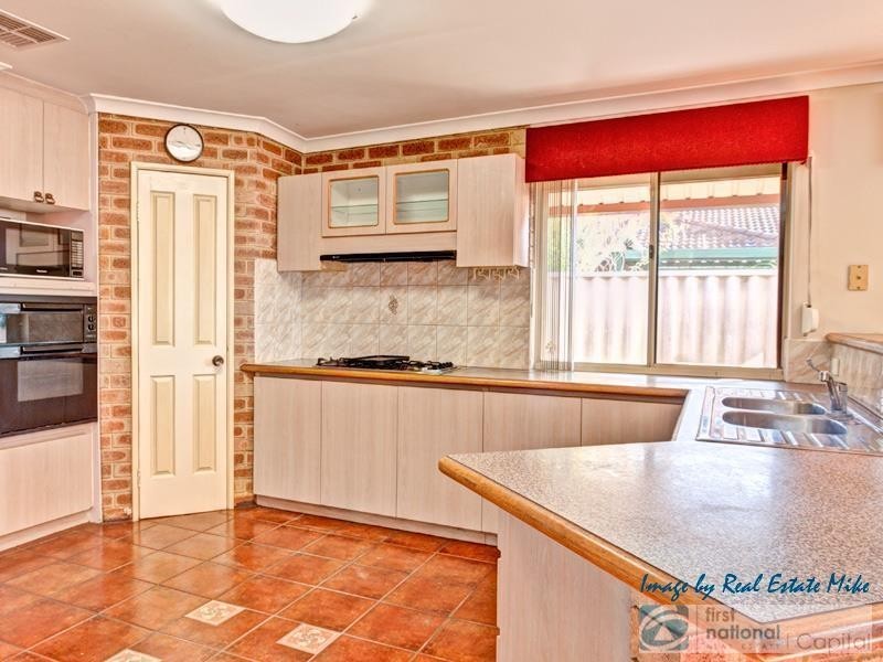 16 Papuana Place, Marangaroo WA 6064