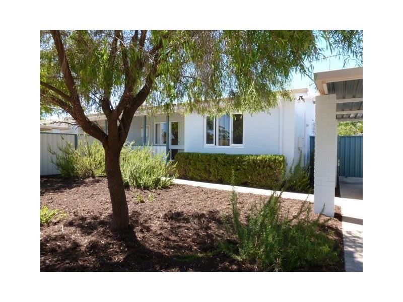 2A Bilby Road, Girrawheen WA 6064