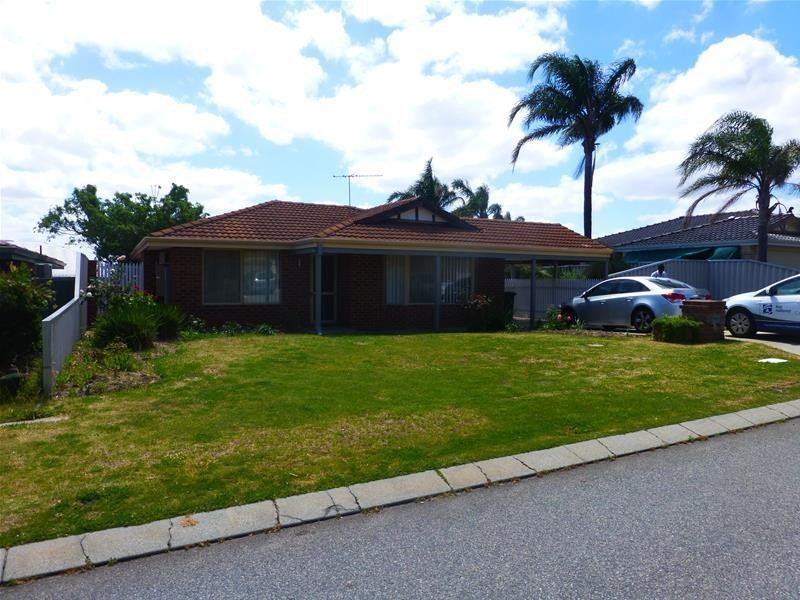 3 Redwood Court, Alexander Heights WA 6064