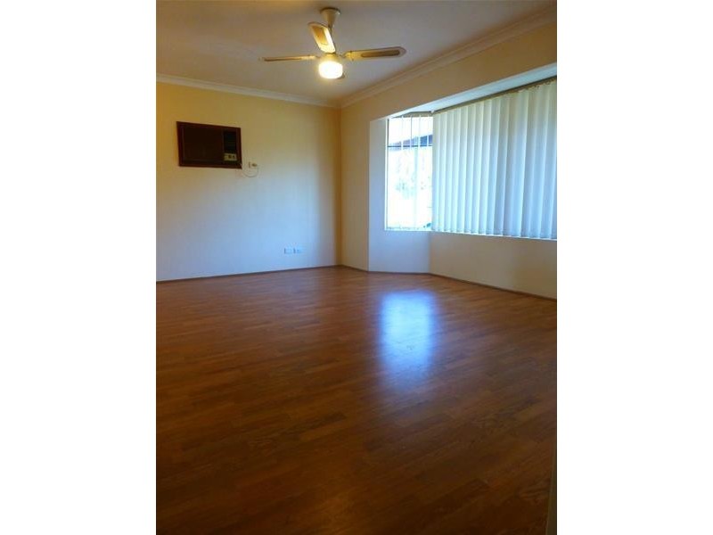 3 Redwood Court, Alexander Heights WA 6064