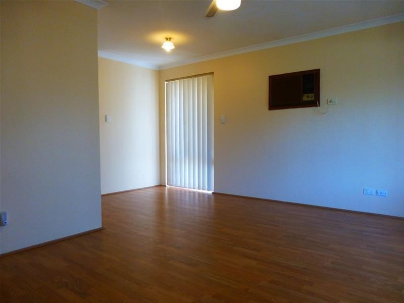 3 Redwood Court, Alexander Heights WA 6064