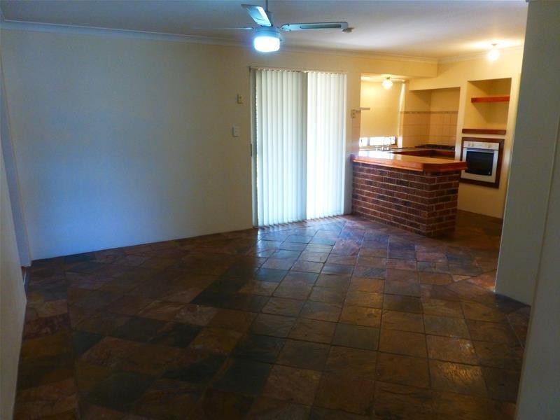 3 Redwood Court, Alexander Heights WA 6064