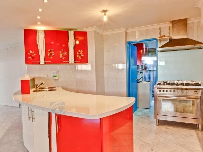 64 Hamelin Drive, Ballajura WA 6066