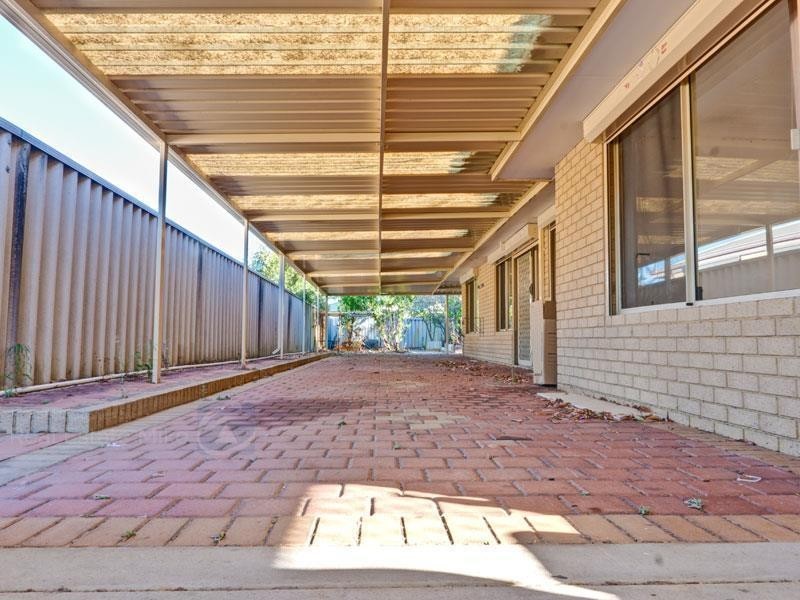 64 Hamelin Drive, Ballajura WA 6066