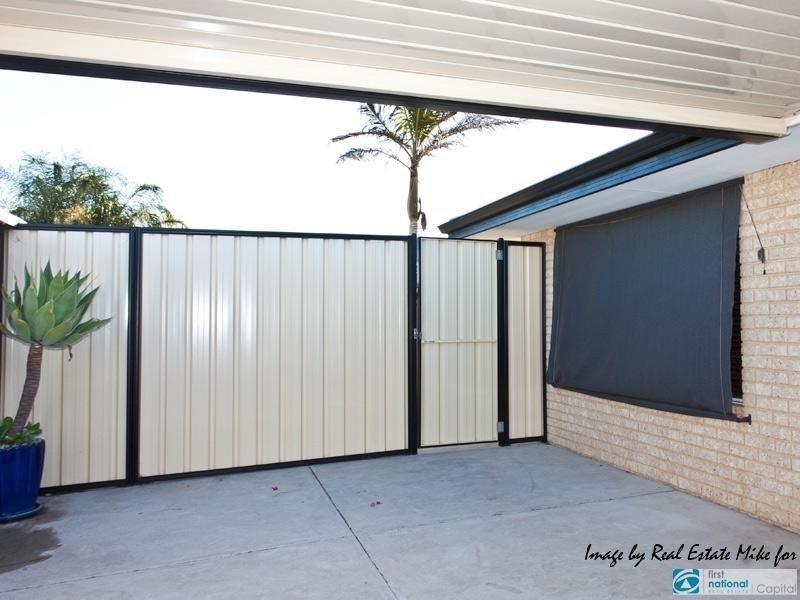 10 Benia Rise, Alexander Heights WA 6064