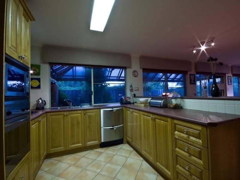 5 Brookway Retreat, Landsdale WA 6065