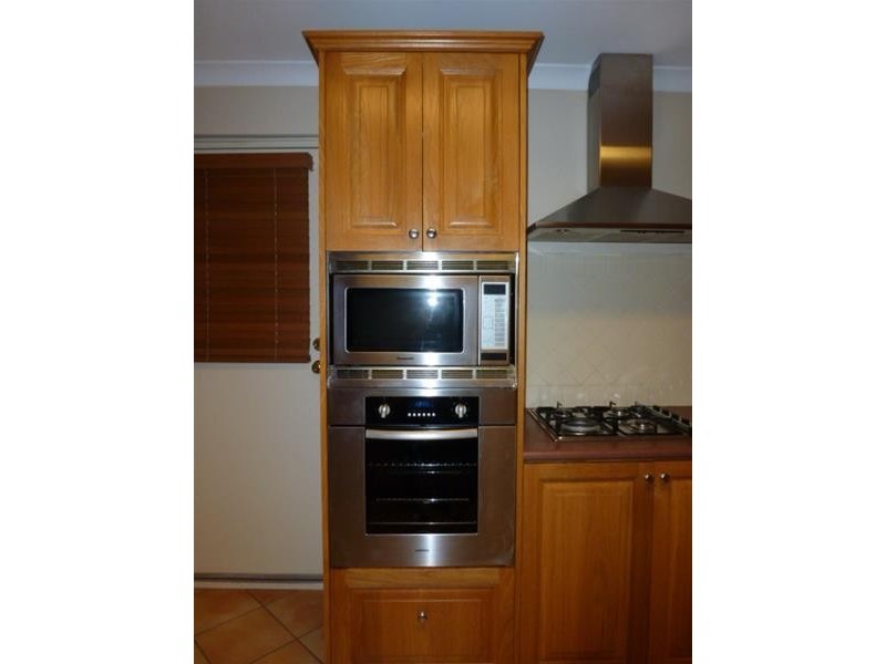 5 Brookway Retreat, Landsdale WA 6065