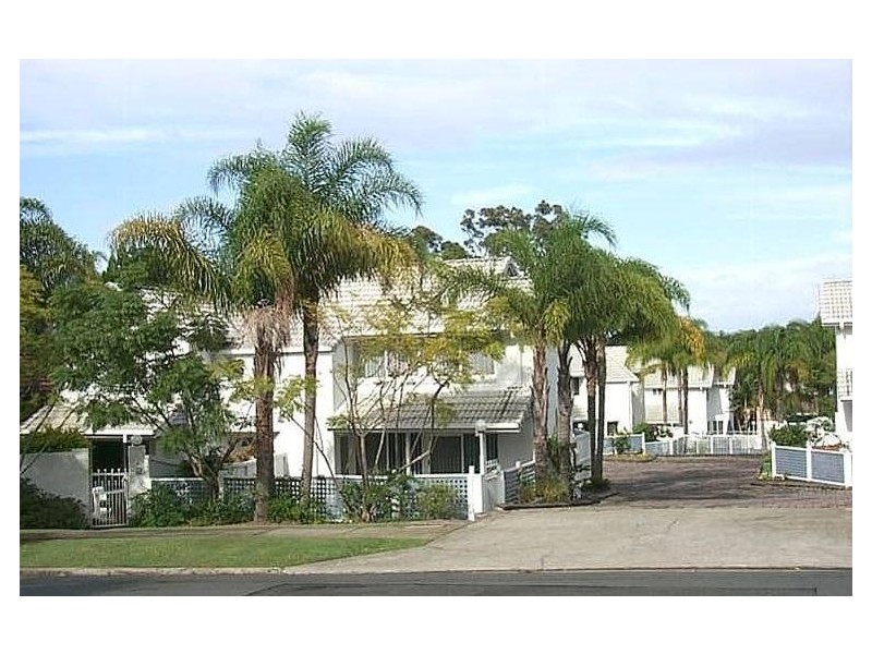 6/28  Chester Terrace, Southport QLD 4215